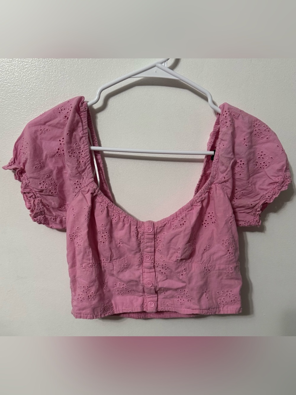 Love Tree Pink Eyelet Buttoned Crop Blouse